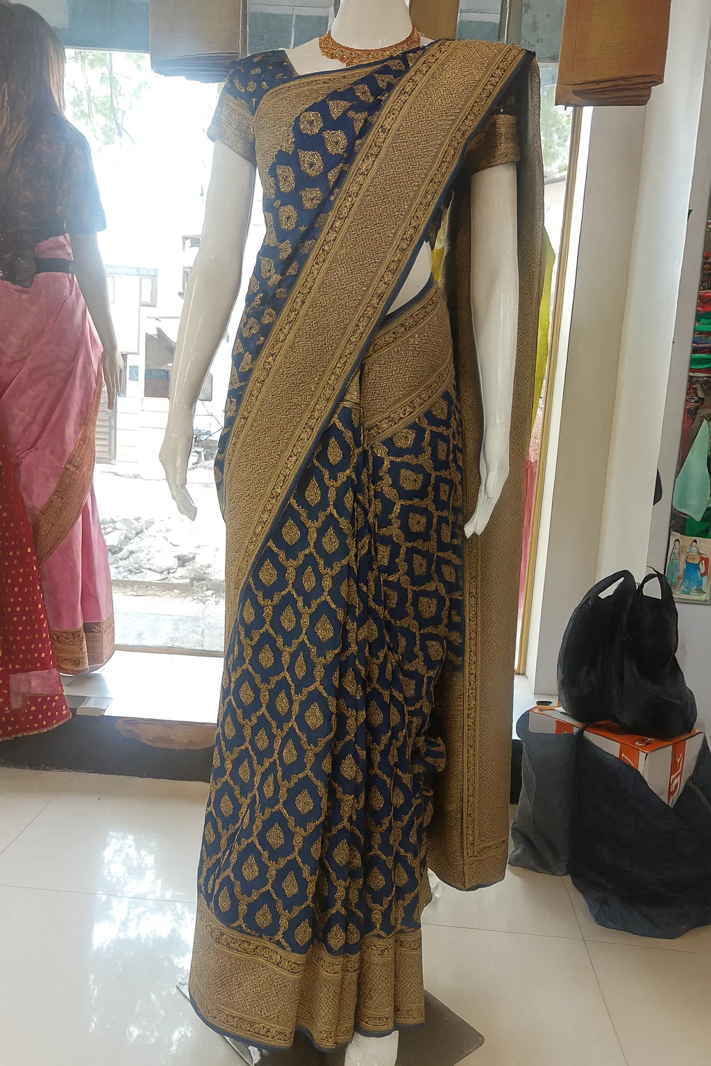 Royal Navy Blue Banarasi Silk Saree with Antique Gold Zari Weaving & Rich Pallu